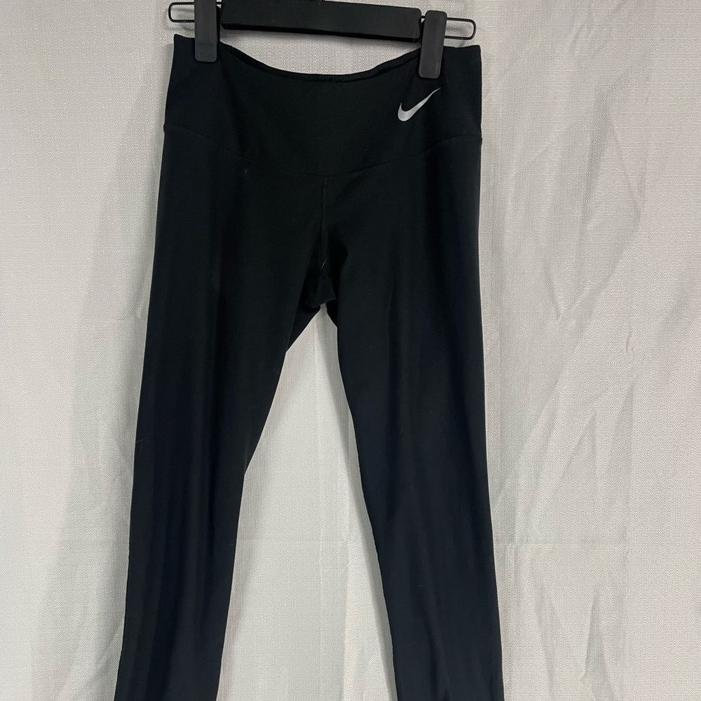 Nike dri-fit leggings, black size small work out yoga